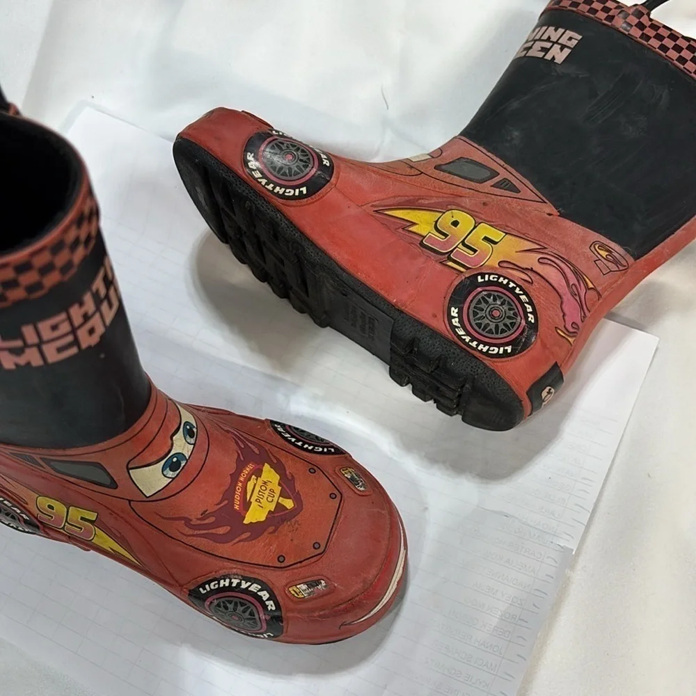Disney Lightning McQueen race track pull on mud boots kids 7/8